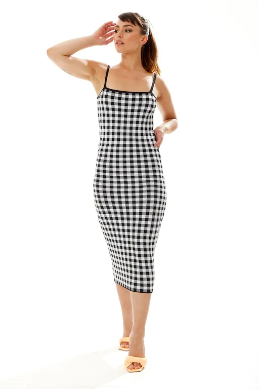 knitted dress in black and white check 5a236d8b